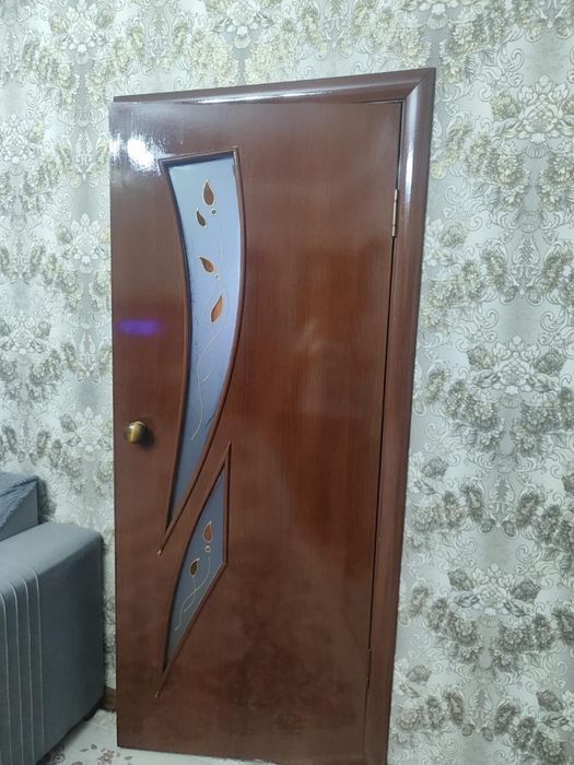 Двери размер: 2м*80см, 5 шт есть