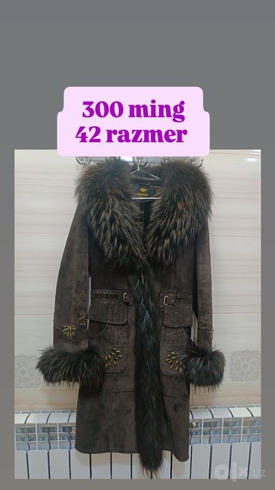 Ayollar paltosi sotiladi