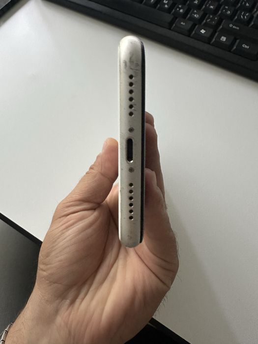 Iphone 11 128 gb oq rang feys iwlamidi oynasi singan ekrani original
