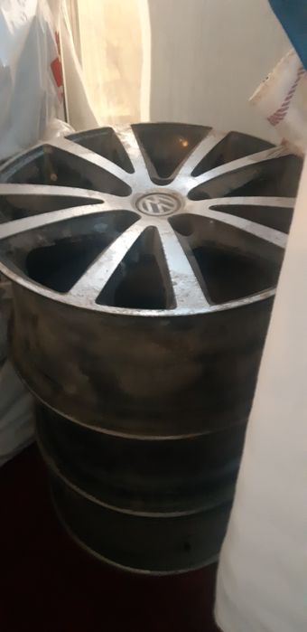 Продам диски на фольксваген