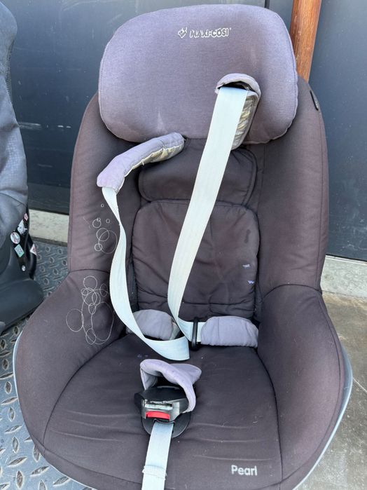 Детски столчета за кола Britax и Maxi-Cosi