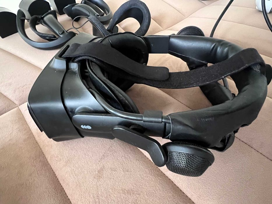 Valve Index VR Full Kit + Tracking аксесоари