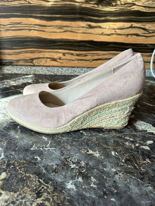 Продаются туфли 20 000 тенге