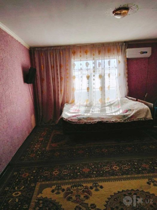 Арзон Ховли сотилади. 6 хона 4 сотик.Кибрай рн