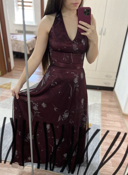 Плятья вечерние 44 р