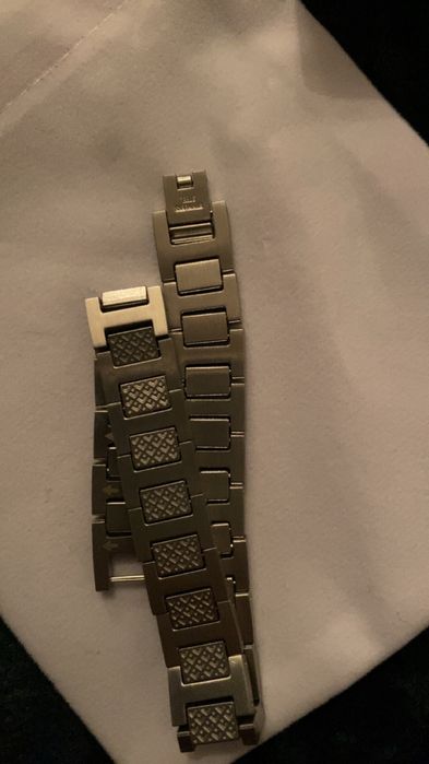 Lacoste Bratara                                                      .