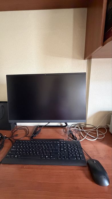 Продам Моноблок Lenovo IdeaCentre AIO 3 24IMB05