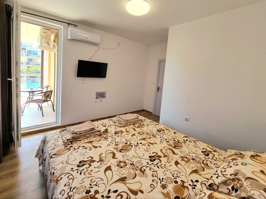 Уютно студио за нощувки в сърцето на Приморско!