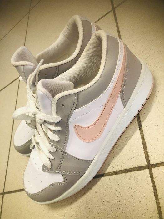 Дамски маратонки