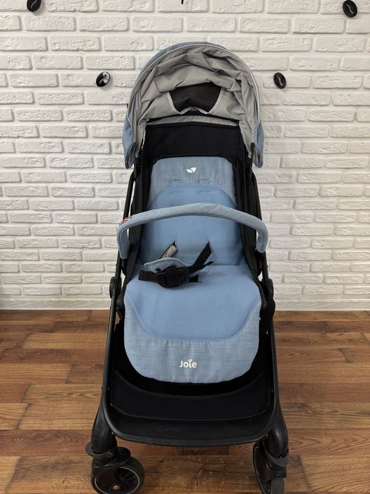 Коляска Joie Tourist