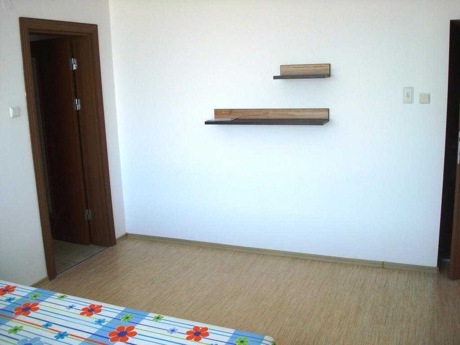 Тристаен панорамен апартамент в гр. Обзор! На 150метра от плажа!