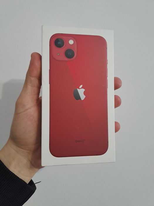 IPhone 13 Red produkt/albastru