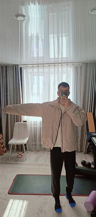 Продам новую куртку