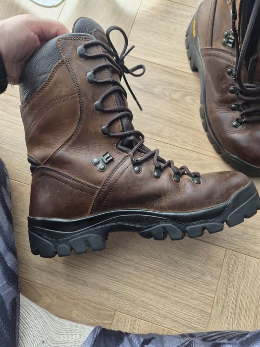 Bocanci Vibram piele maro