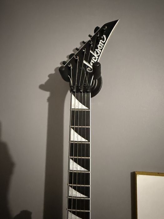 Jackson js32q transparent green burst електрическа китара