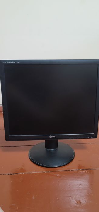 Монитор LG Flatron  L1732S-BN