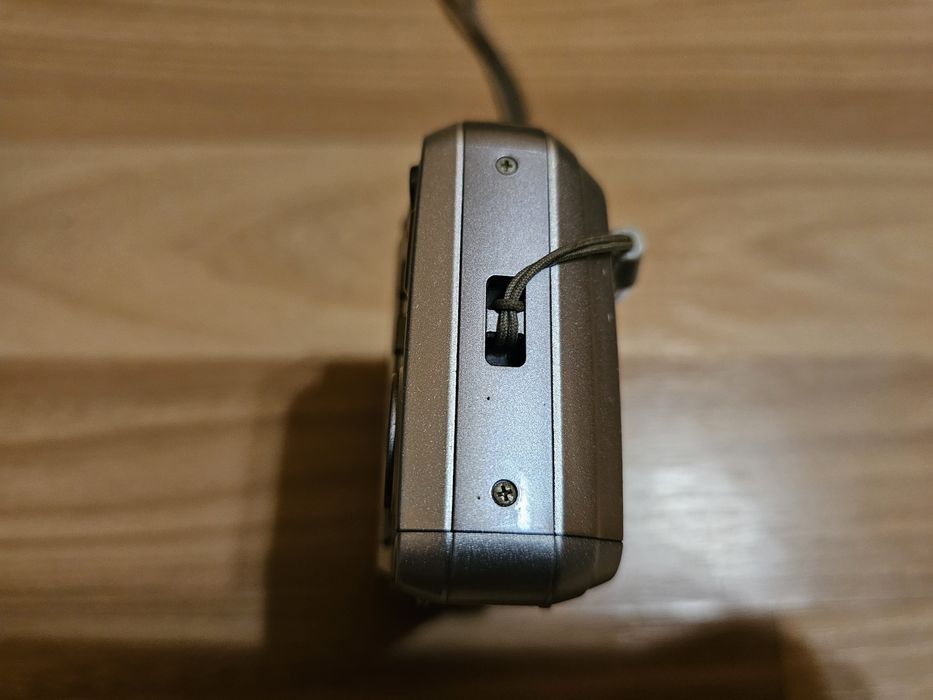 Vând Aparat Digital Samsung S1065 10.2 Megaixeli, În Stare Foarte Bună