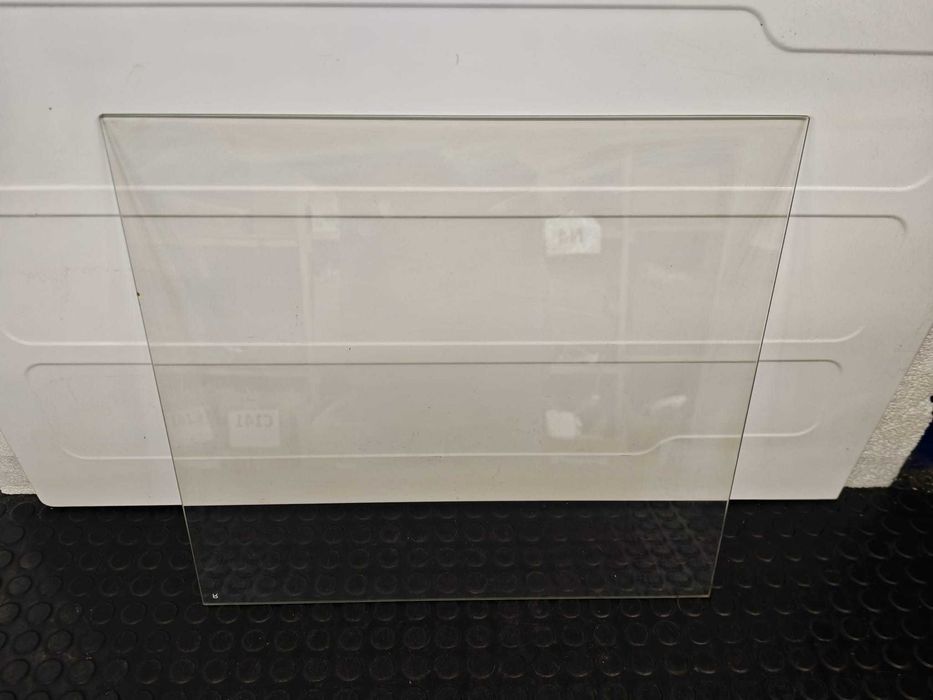 Geam intermediar cuptor Whirlpool 46.5 x 43.5 , din mijloc / R1