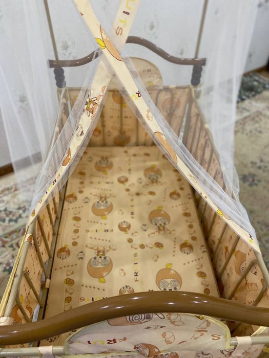 Продается детский кровать манеж