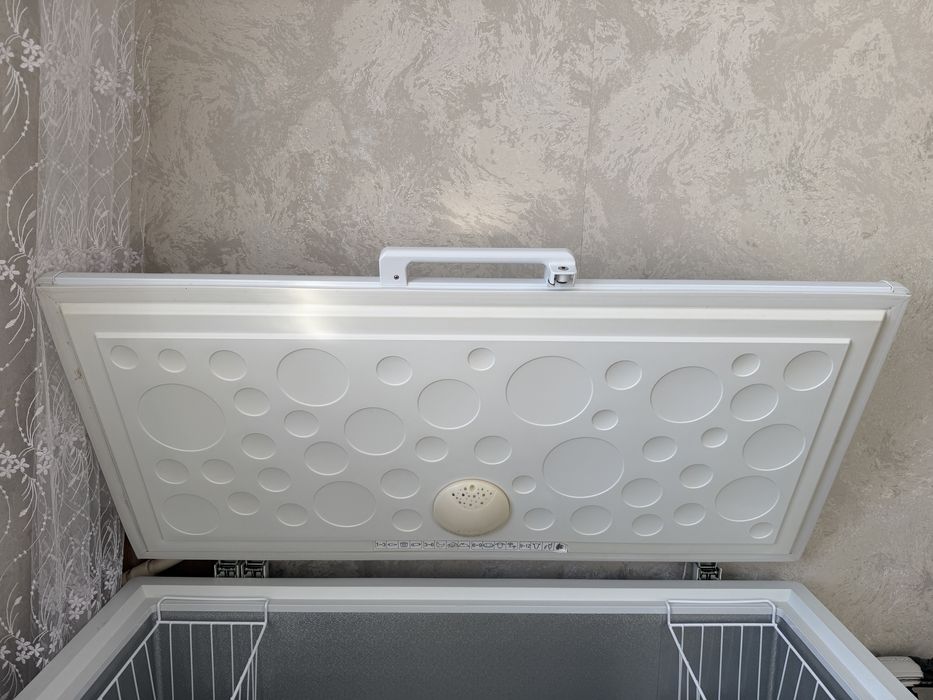 Морозилка 469 литров. Срочно!!!