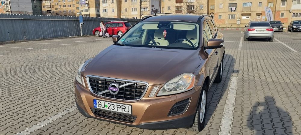 Vând Volvo xc60 fabricație 2011