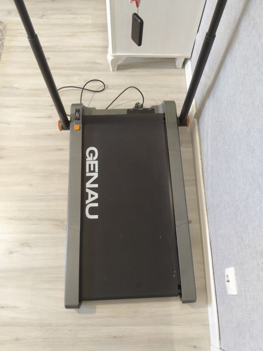 Продам беговую дорожку