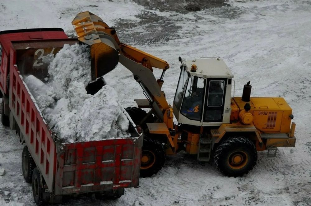 Уборка и вывоз снега