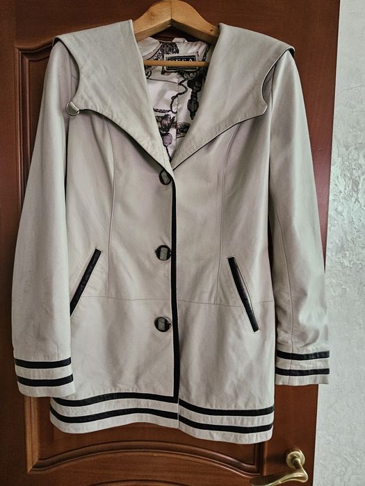 Кожаная куртка продам