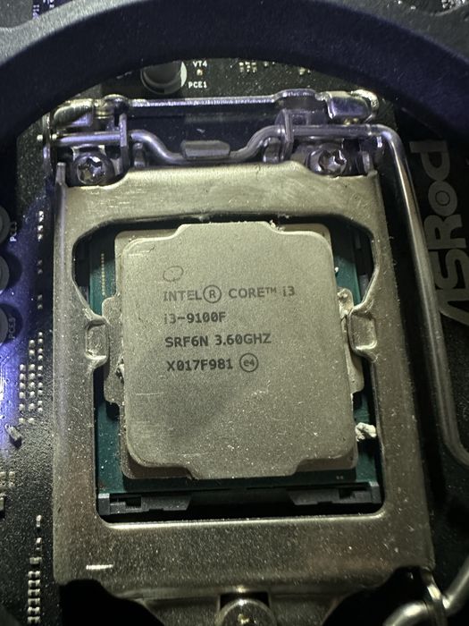 Материнская плата