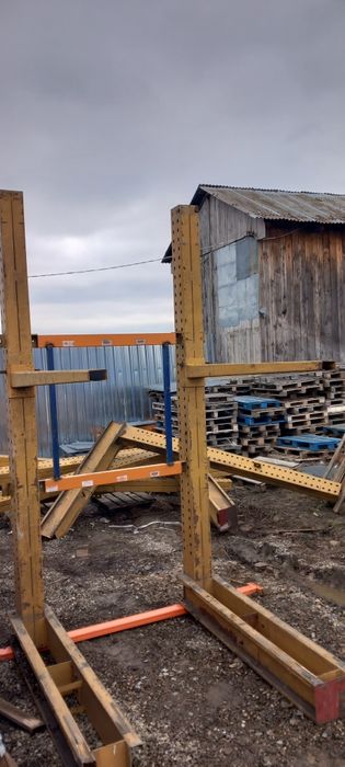 Rafturi cantilever pentru autoturisme dezmembrări