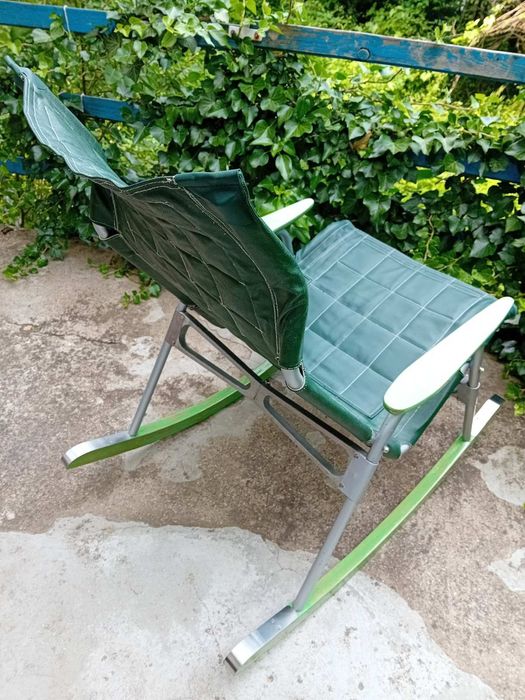 Кожен люлеещ се стол