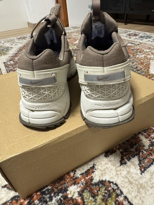 Nike Zoom Vomero - дамски маратонки 41 номер