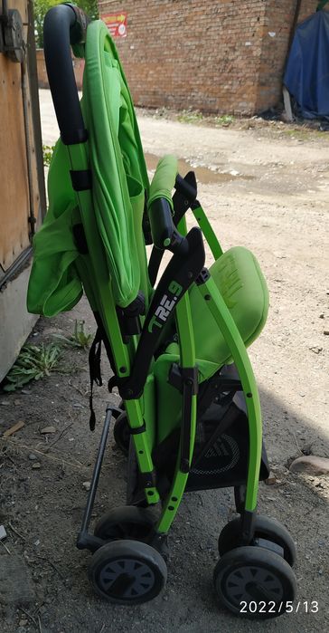 Продам прогулочную каляску