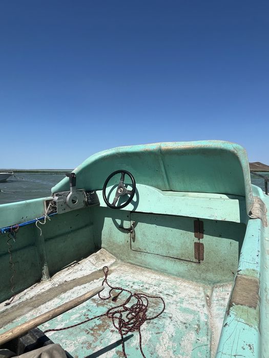 Продам лодку с мотором и прицепом