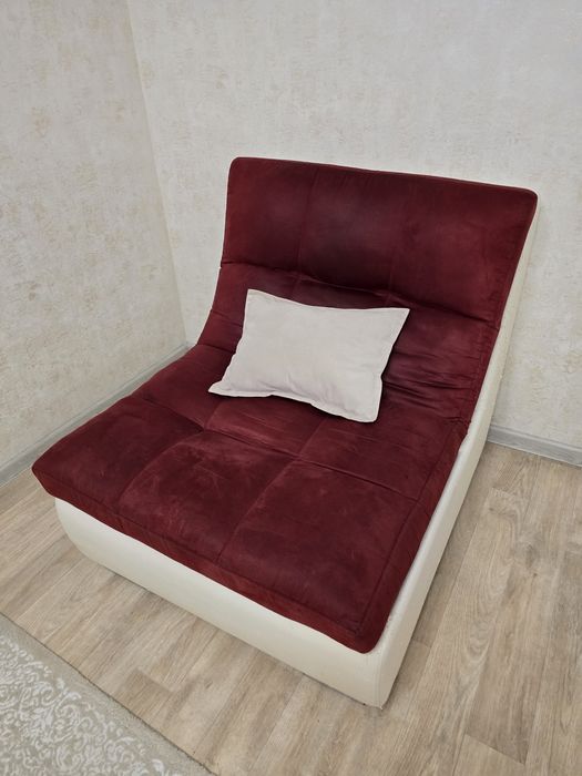 Продам диван бу Пума