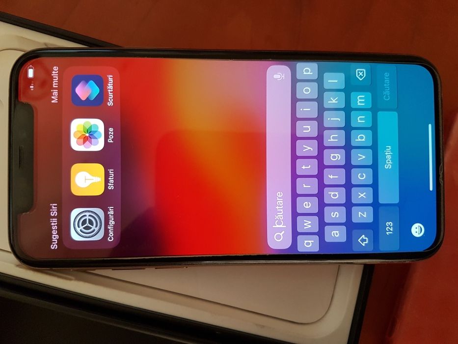 iPhone 11 Impecabil Nou
Arată 10/10 !! 
Funcționează ireproș