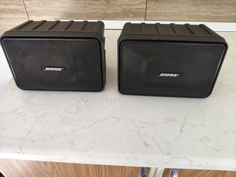 Bose 102 boxe audio pentru interior / exterior, perfect funcționale, sunet foarte bun!