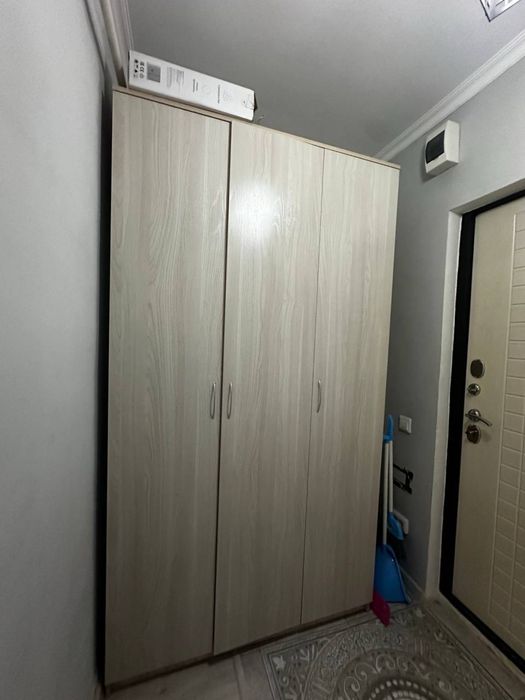 Продам шкаф для прихожей