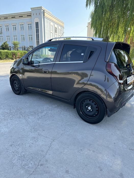 Chevrolet Spark 2017 AT | 1.25 | 173 000 км | Состояние хорошее