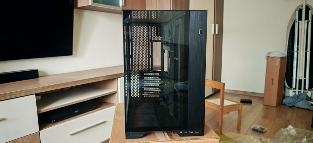 Carcasă PC Lian Li O11 Vision Compact – stare impecabilă