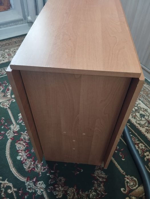 Продам стол деревянный