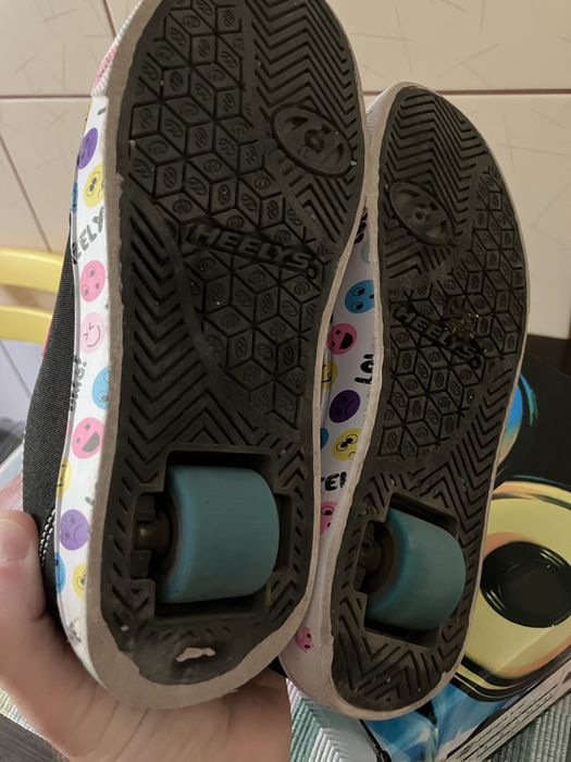 Adidasi Heelys copii (marimea 34)
