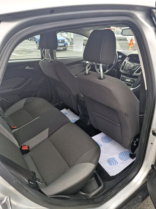 Ford Focus 1.6MPI 125cp  benzina fără turbo