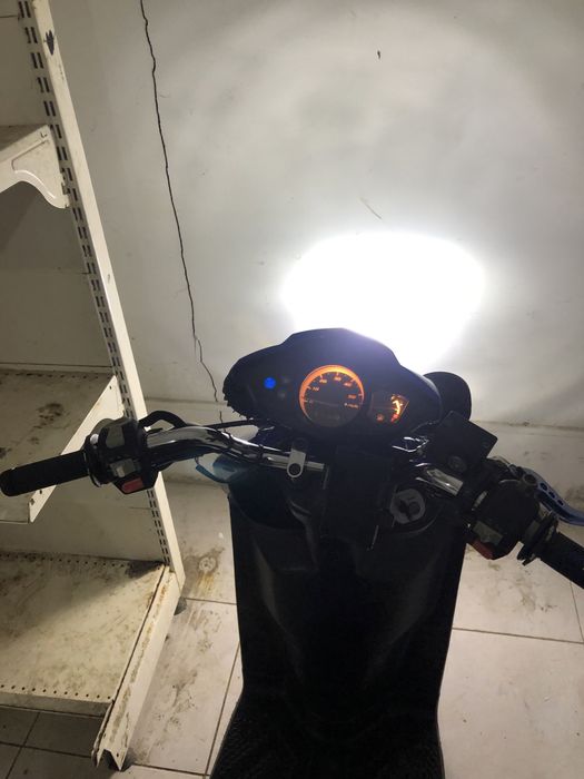 Продам бумер 150куб заряжка