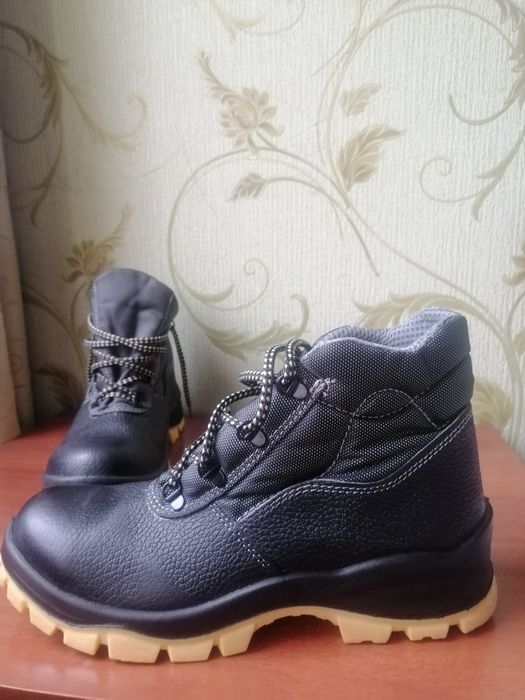 Ботинки, спецобувь