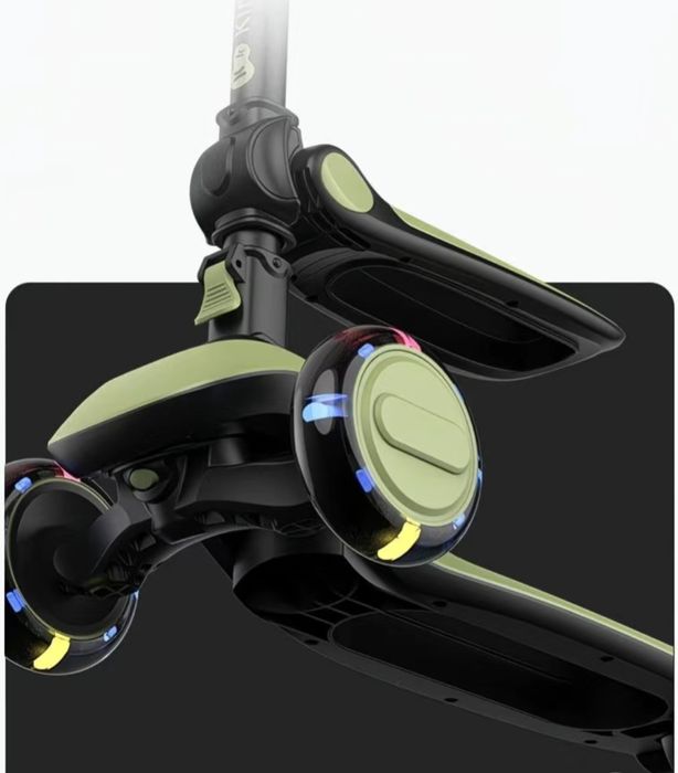 Серебристый самокат Kinderkraft Halley