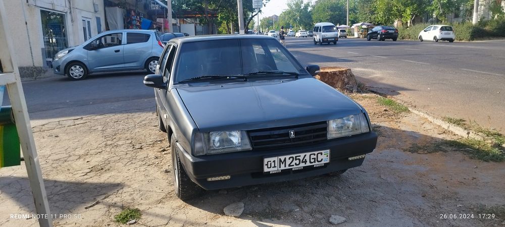 Vaz 21099 sotiladi