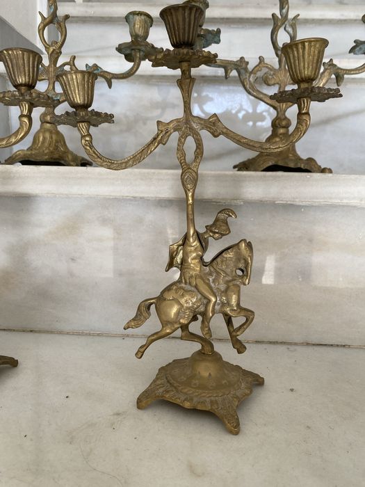 Doua perechi de sfetnice din bronz de la inceputul anilor60’