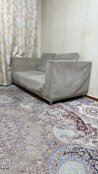 Текинга диван бервораман . Йенги оганимиз сабабли эскини берворамиза