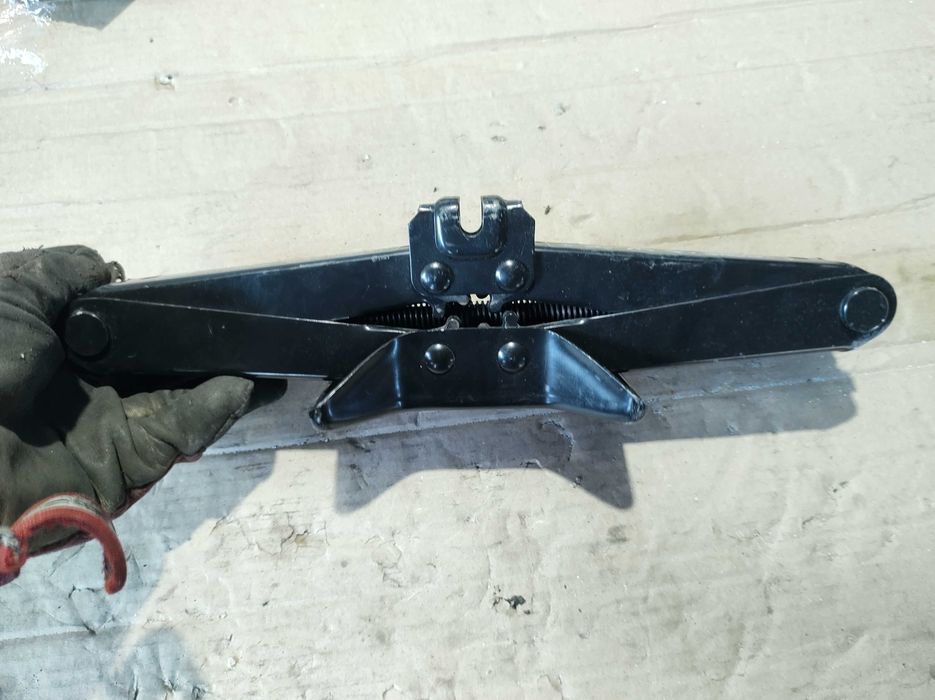 Авто Крик Авариен Крик Nissan Micra Nissan Almera Оригинал